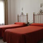 Don Paula Готель Кордова