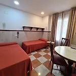 Hotel Don Paula 2*